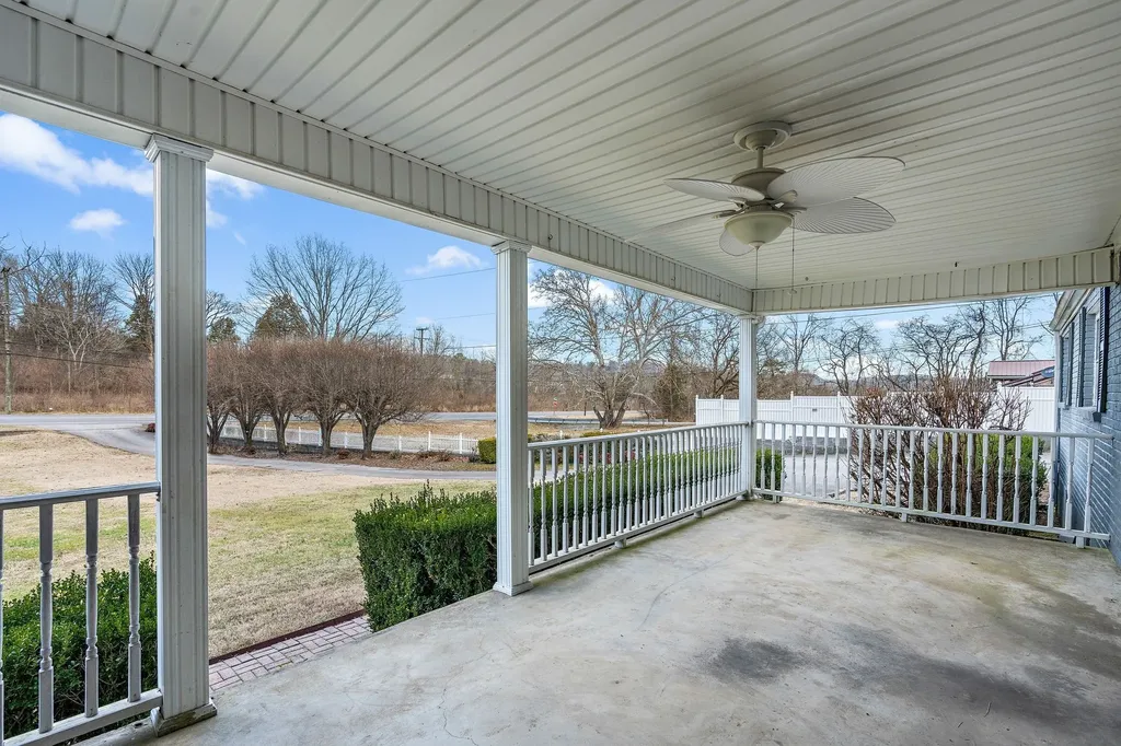 1332 S Dickerson Road Goodlettsville TN 37072