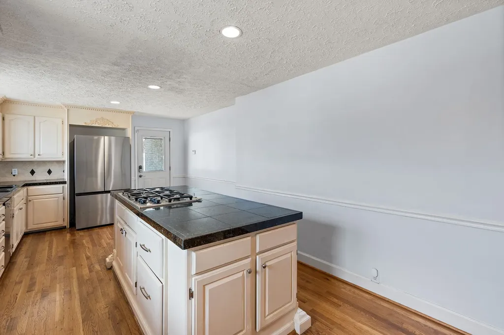 1332 S Dickerson Road Goodlettsville TN 37072