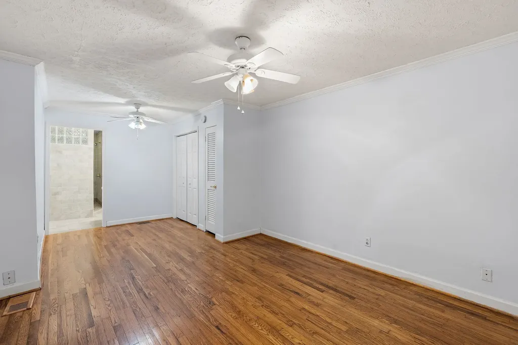 1332 S Dickerson Road Goodlettsville TN 37072