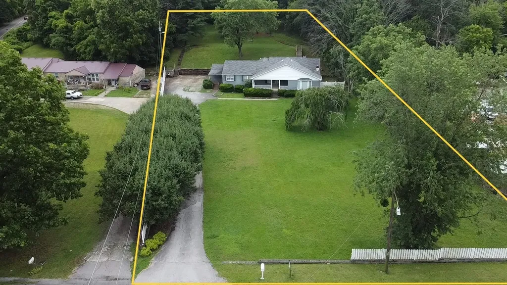 1332 S Dickerson Road Goodlettsville TN 37072