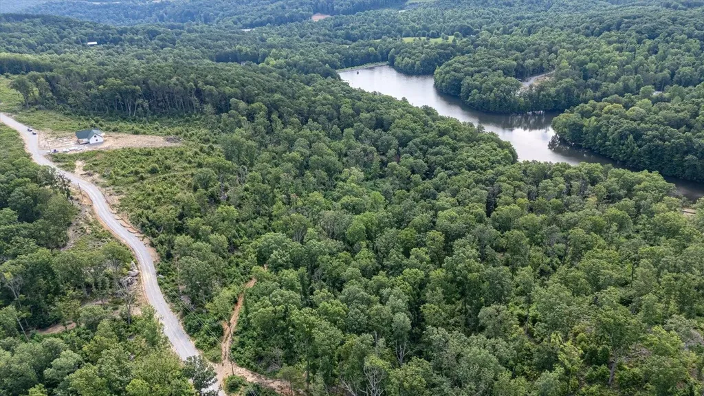2148 Topside Drive Spencer TN 38585