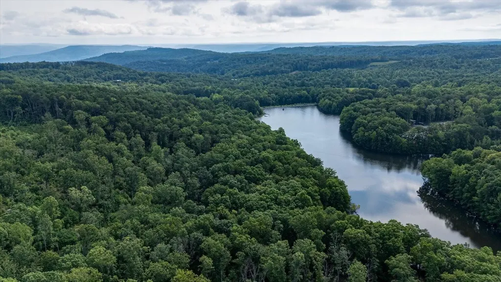 2148 Topside Drive Spencer TN 38585