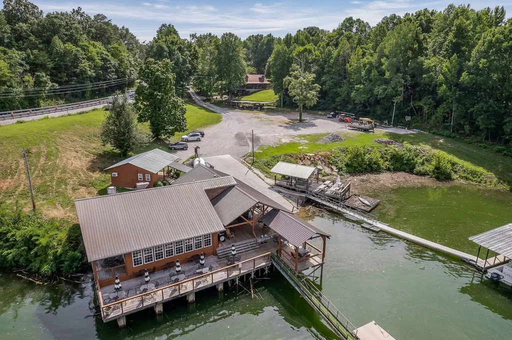 1967 Rock Island Road Rock Island TN 38581