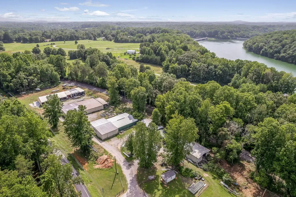 1967 Rock Island Road Rock Island TN 38581