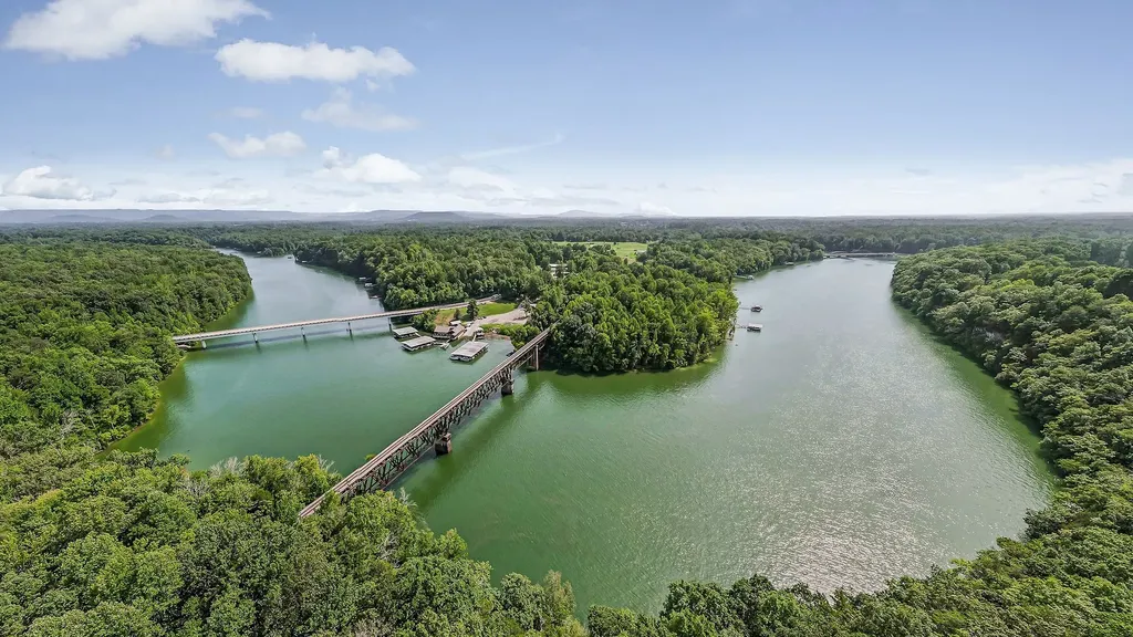 1967 Rock Island Road Rock Island TN 38581