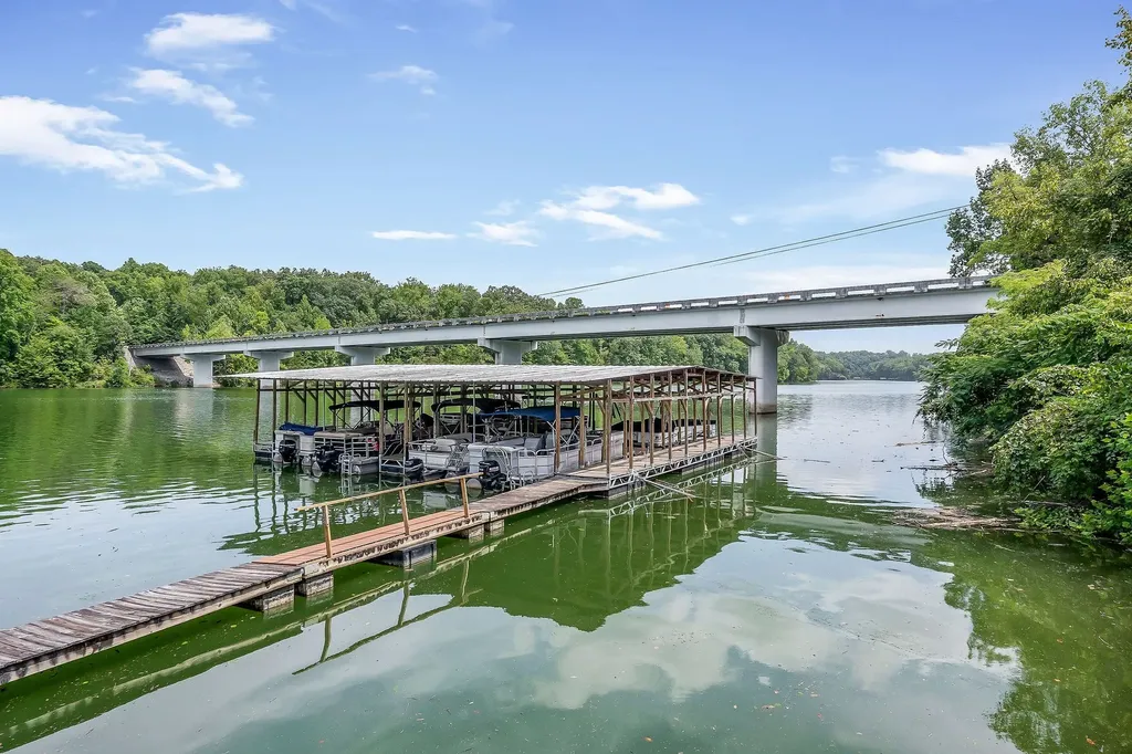 1967 Rock Island Road Rock Island TN 38581