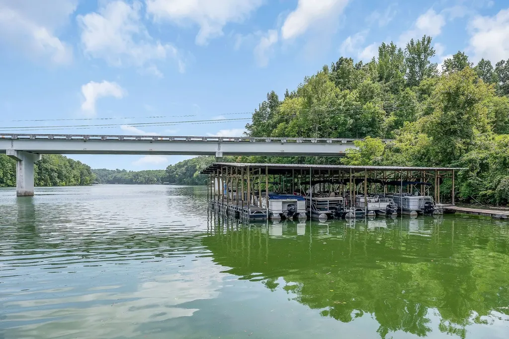 1967 Rock Island Road Rock Island TN 38581
