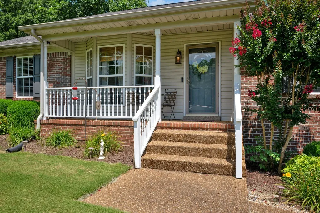109 Whippoorwill Drive Waverly TN 37185