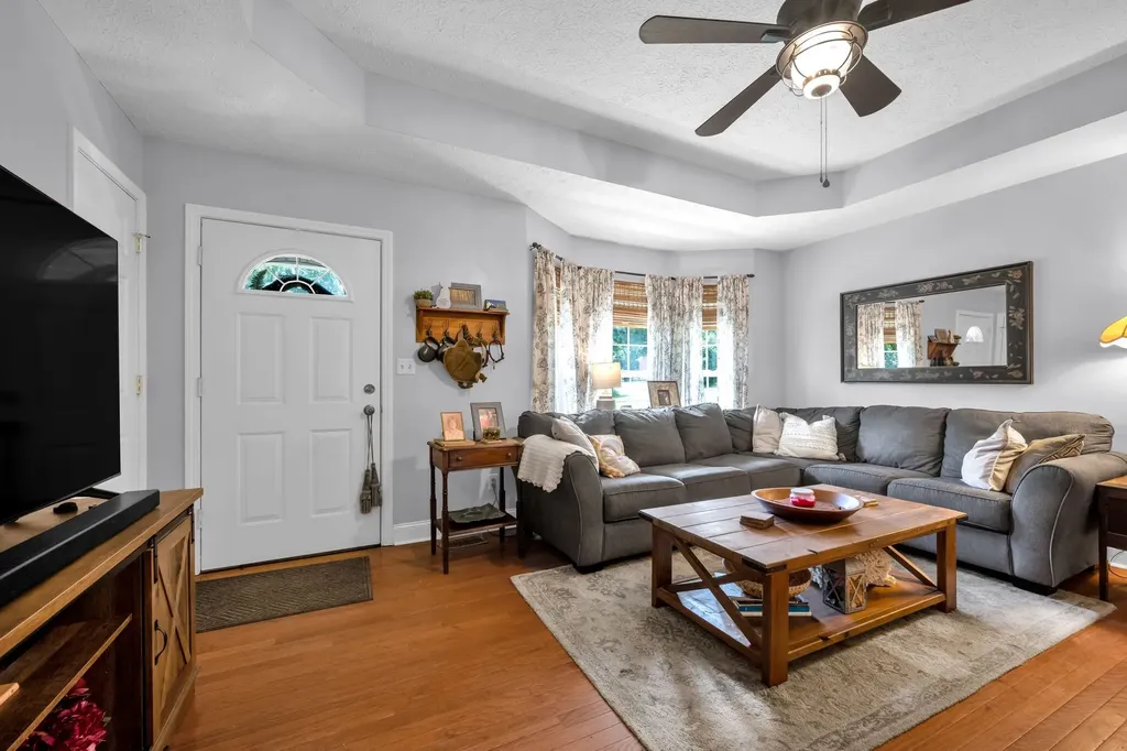 109 Whippoorwill Drive Waverly TN 37185