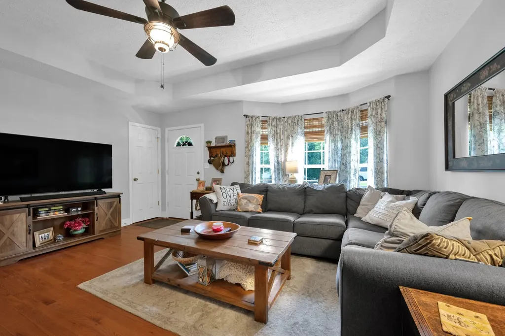 109 Whippoorwill Drive Waverly TN 37185