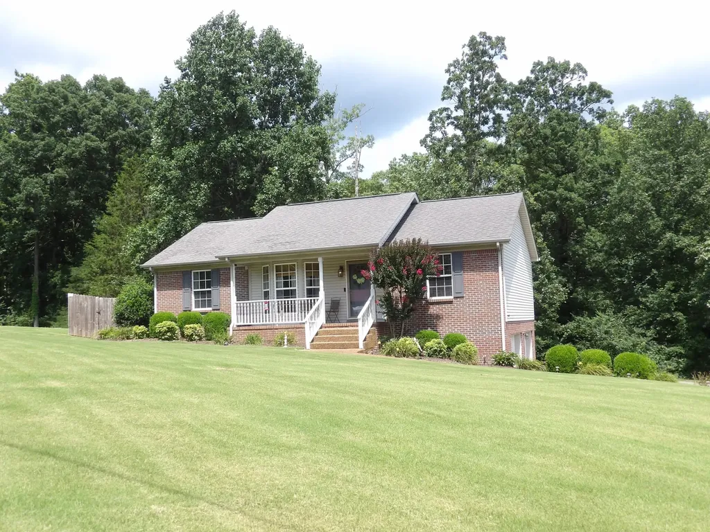 109 Whippoorwill Drive Waverly TN 37185