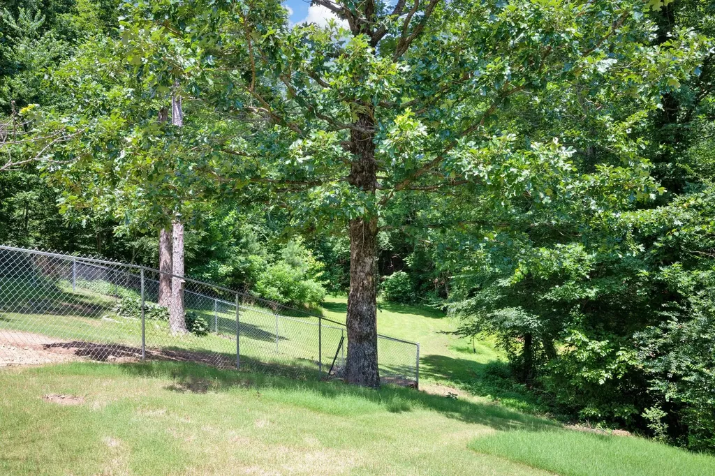 109 Whippoorwill Drive Waverly TN 37185