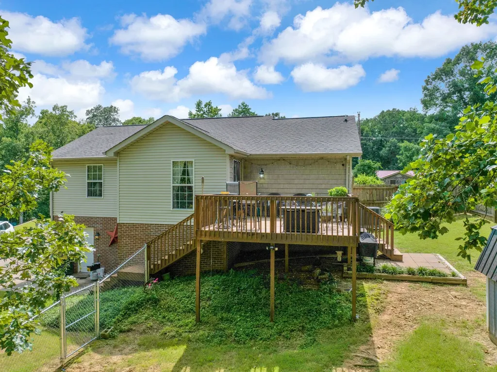 109 Whippoorwill Drive Waverly TN 37185