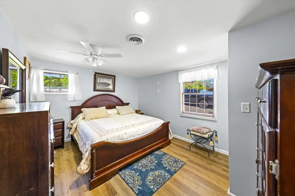 1648 Canal Lane Dandridge TN 37725
