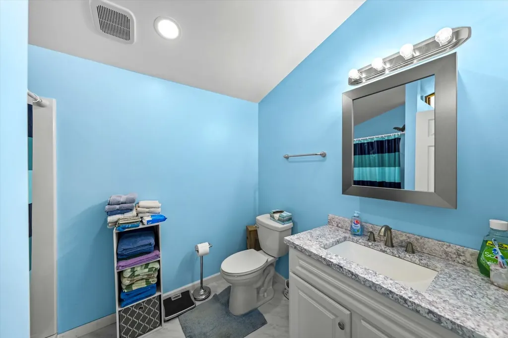 1648 Canal Lane Dandridge TN 37725