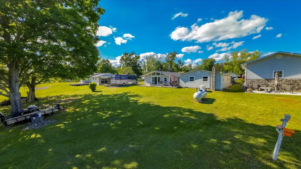 1648 Canal Lane Dandridge TN 37725