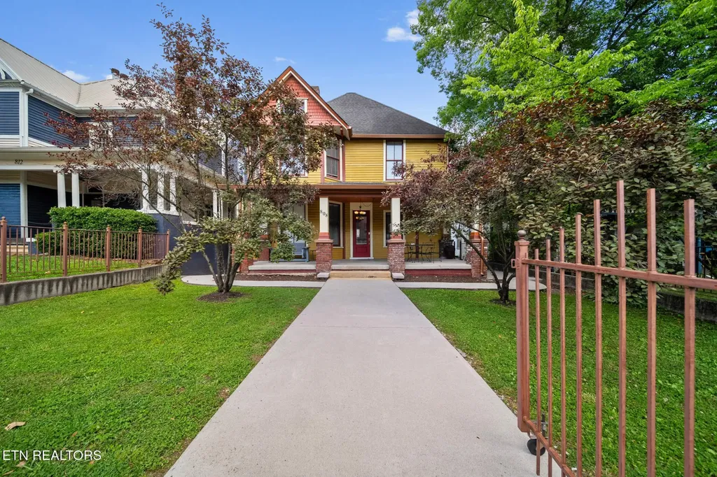 808 N 4th Avenue Knoxville TN 37917