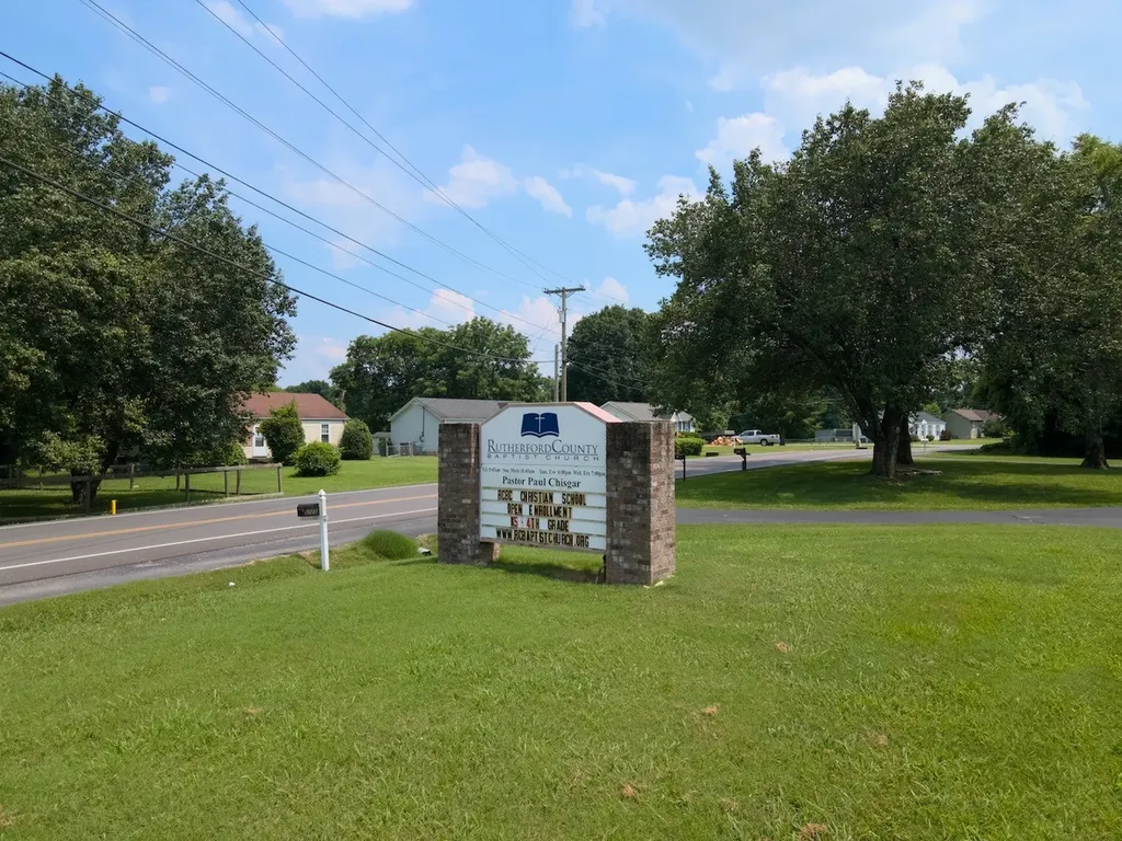5742 Seminary Road Smyrna TN 37167