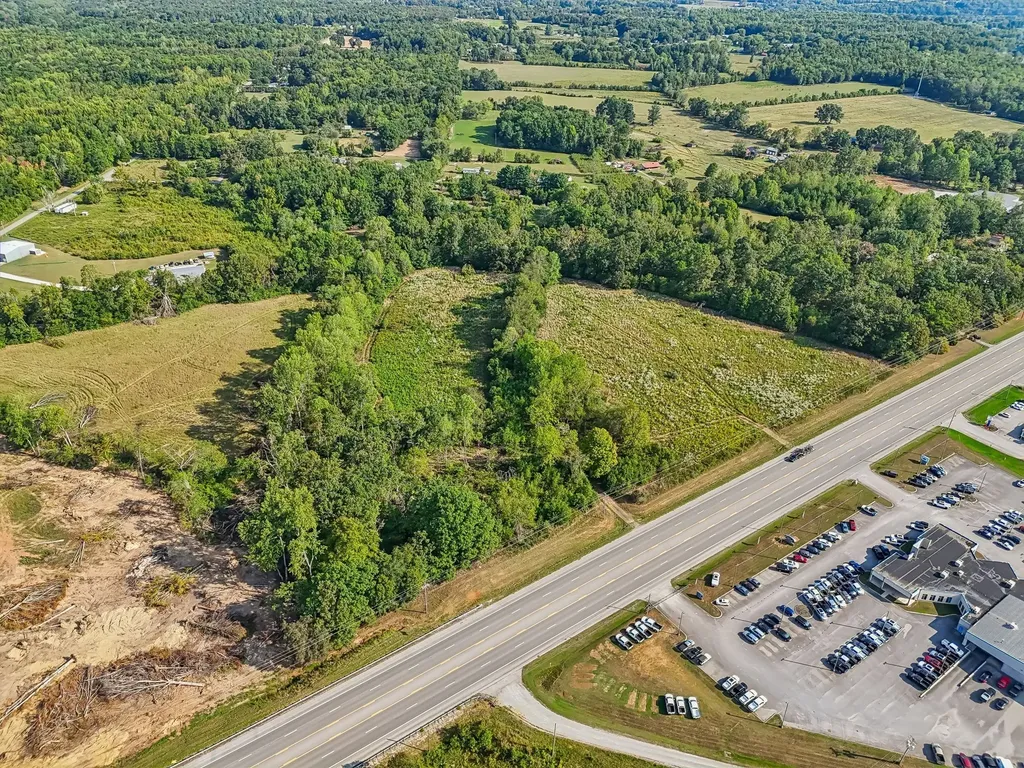 5944 Manchester Highway Morrison TN 37357