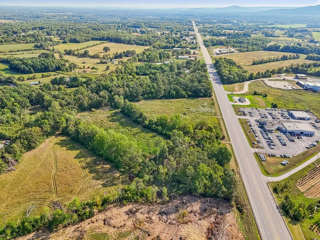 5944 Manchester Highway Morrison TN 37357