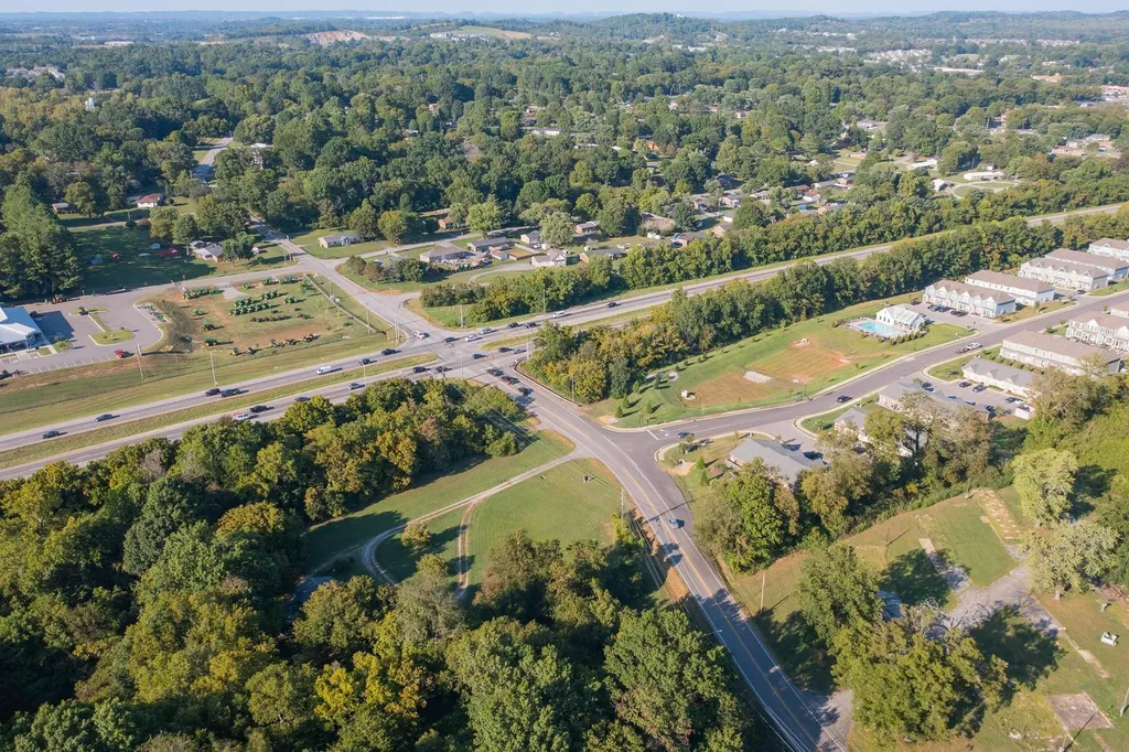 231 Theta Pike Columbia TN 38401