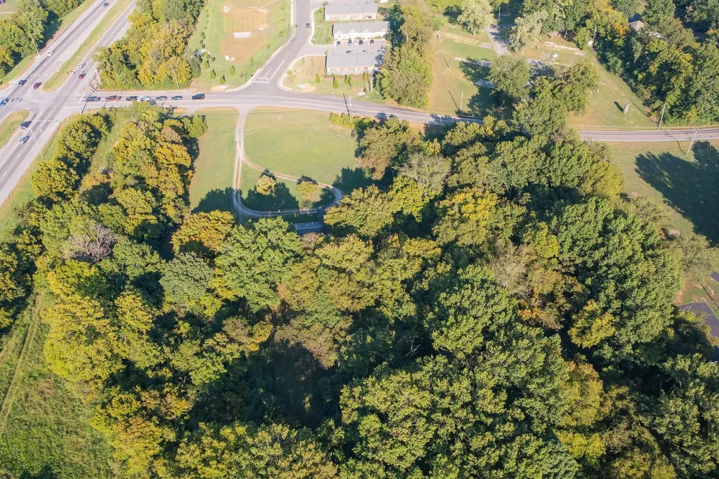 231 Theta Pike Columbia TN 38401