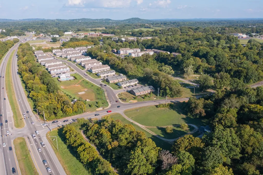 231 Theta Pike Columbia TN 38401