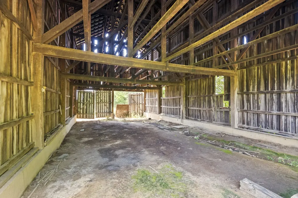4635 Hwy 431, N Springfield TN 37172