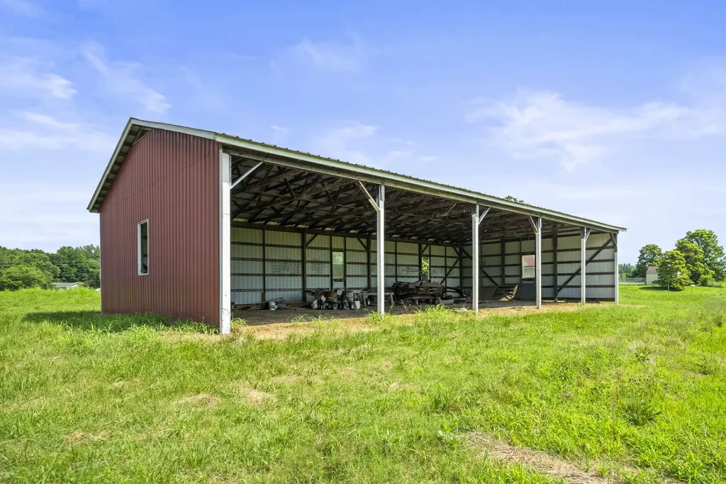 4635 Hwy 431, N Springfield TN 37172