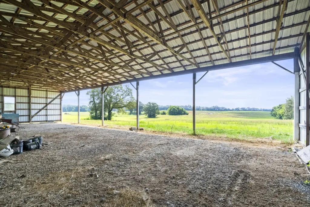 4635 Hwy 431, N Springfield TN 37172