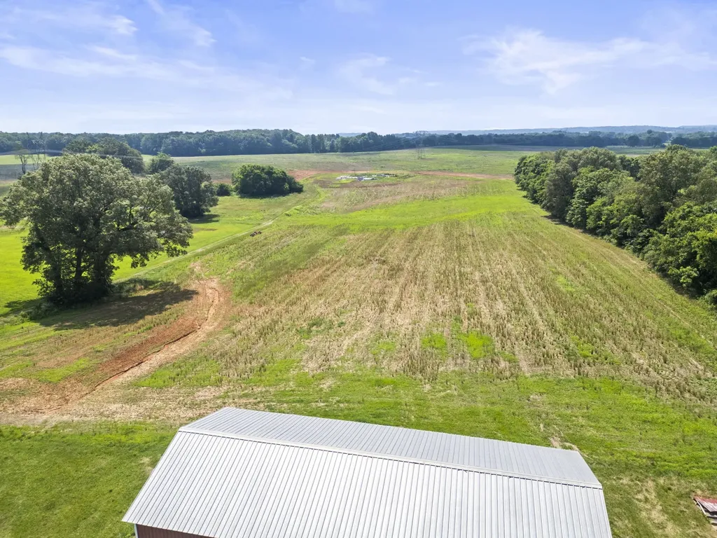 4635 Hwy 431, N Springfield TN 37172