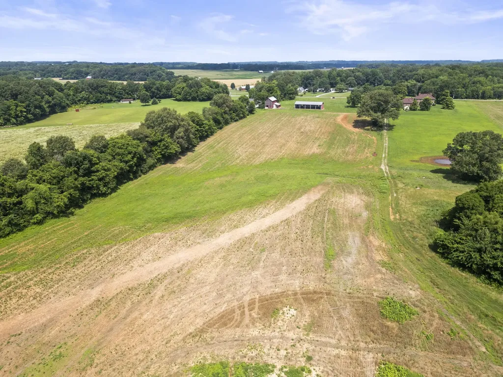 4635 Hwy 431, N Springfield TN 37172