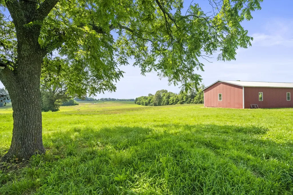 4635 Hwy 431, N Springfield TN 37172