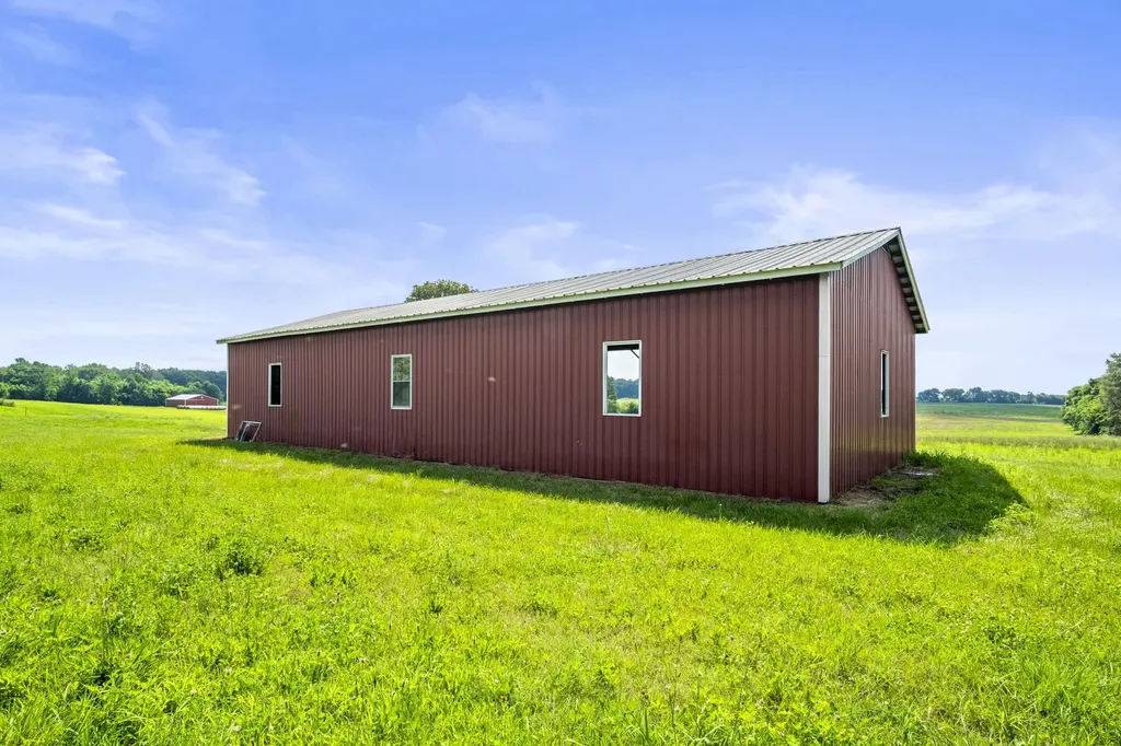4635 Hwy 431, N Springfield TN 37172