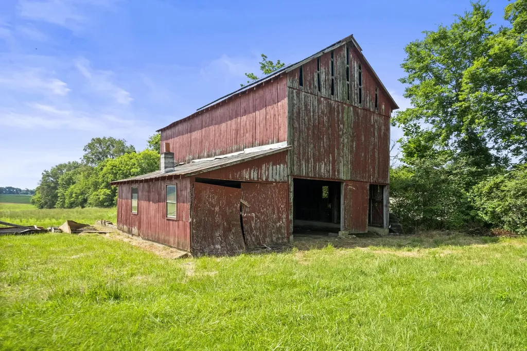 4635 Hwy 431, N Springfield TN 37172
