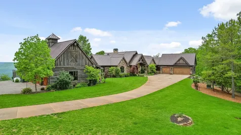 6835 Jasper Highlands Boulevard Jasper TN 37347