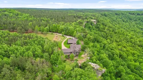 6835 Jasper Highlands Boulevard Jasper TN 37347