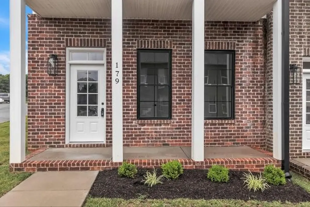 179 Charleston Avenue Pleasant View TN 37146
