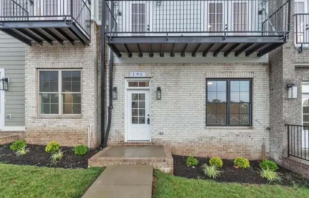 195 Charleston Avenue Pleasant View TN 37146