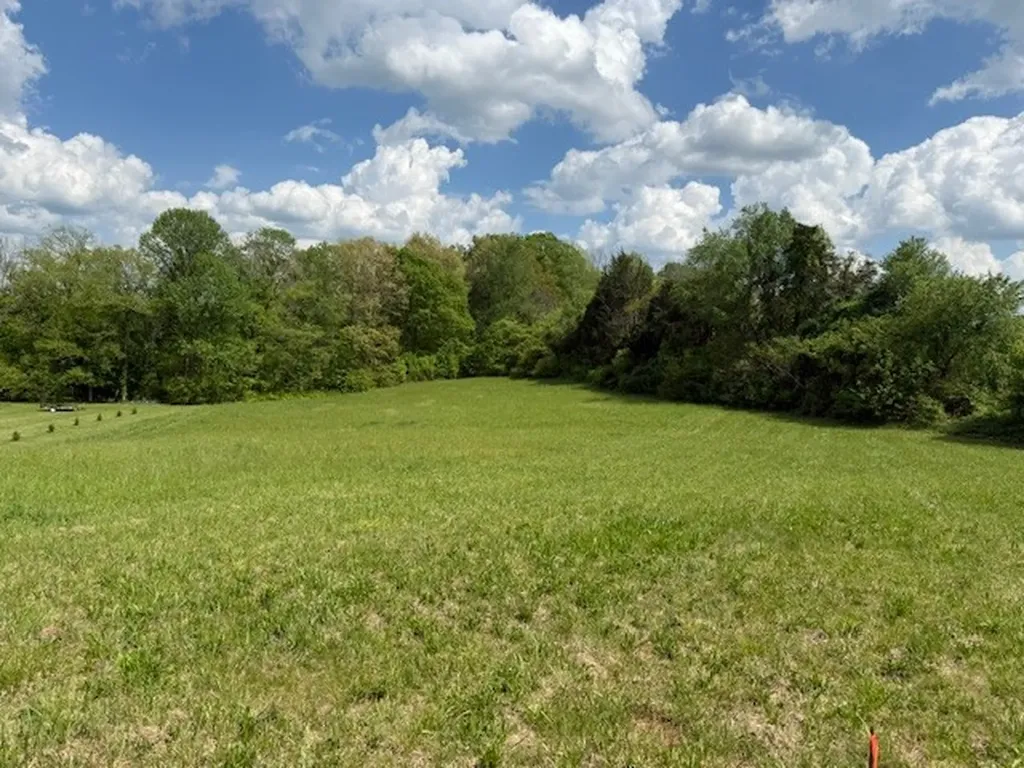 738 Blue Water Drive Cookeville TN 38506