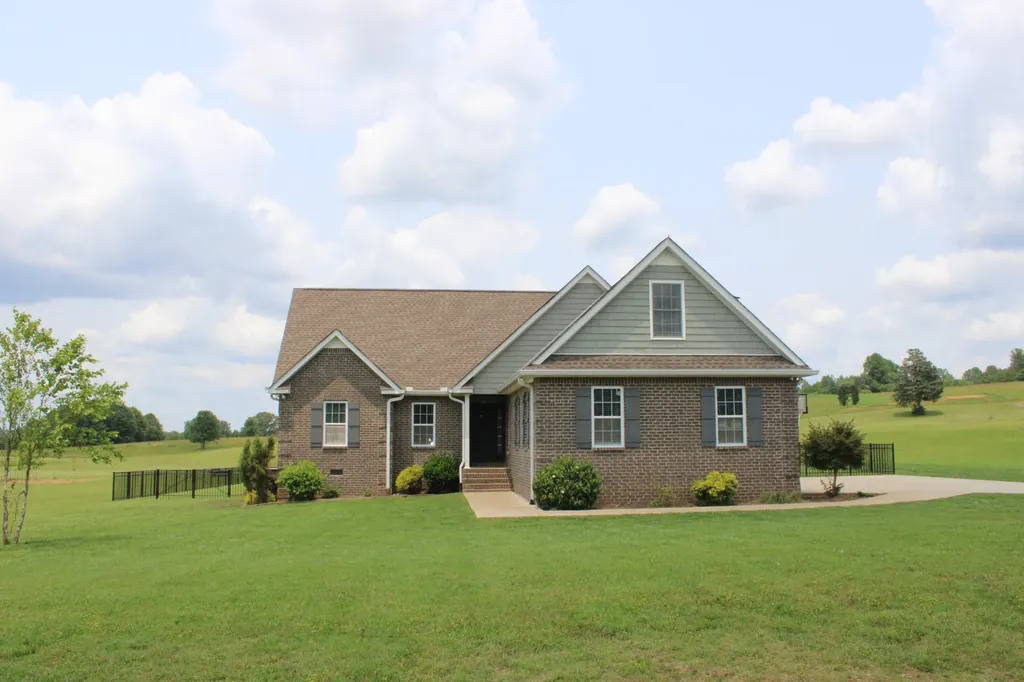 400 Collins Run Mcminnville TN 37110