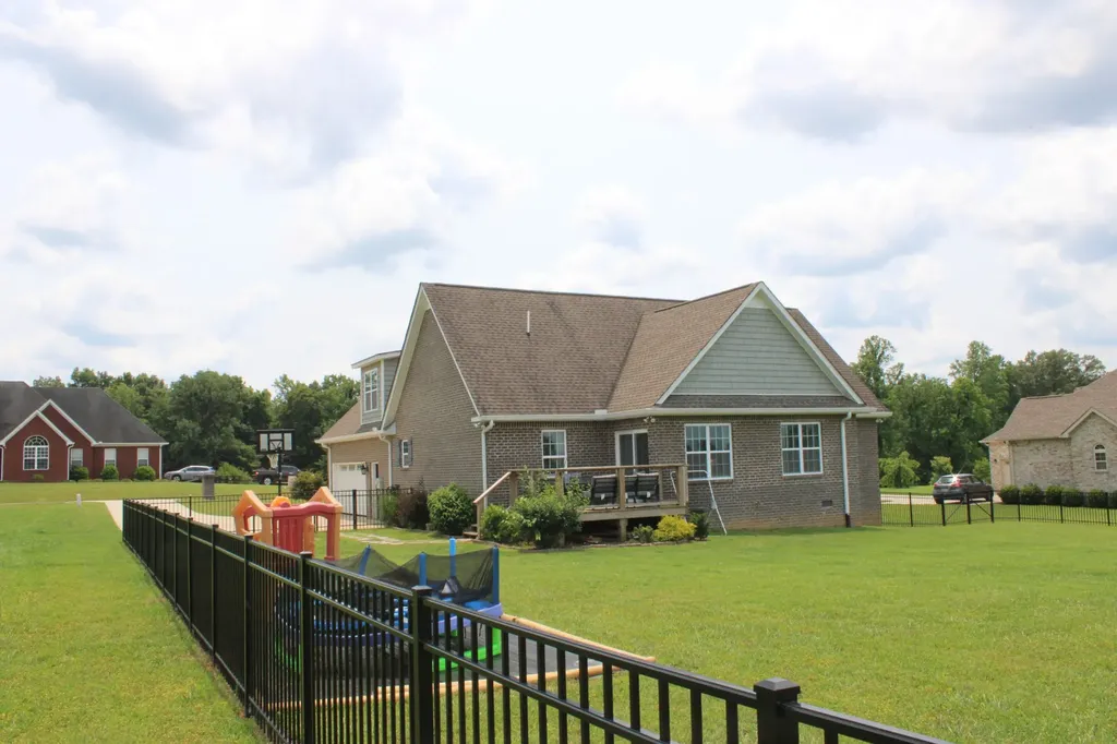 400 Collins Run Mcminnville TN 37110