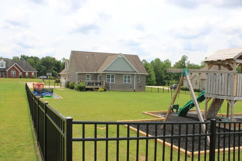 400 Collins Run Mcminnville TN 37110