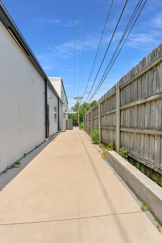 642 W Iris Drive Nashville TN 37204