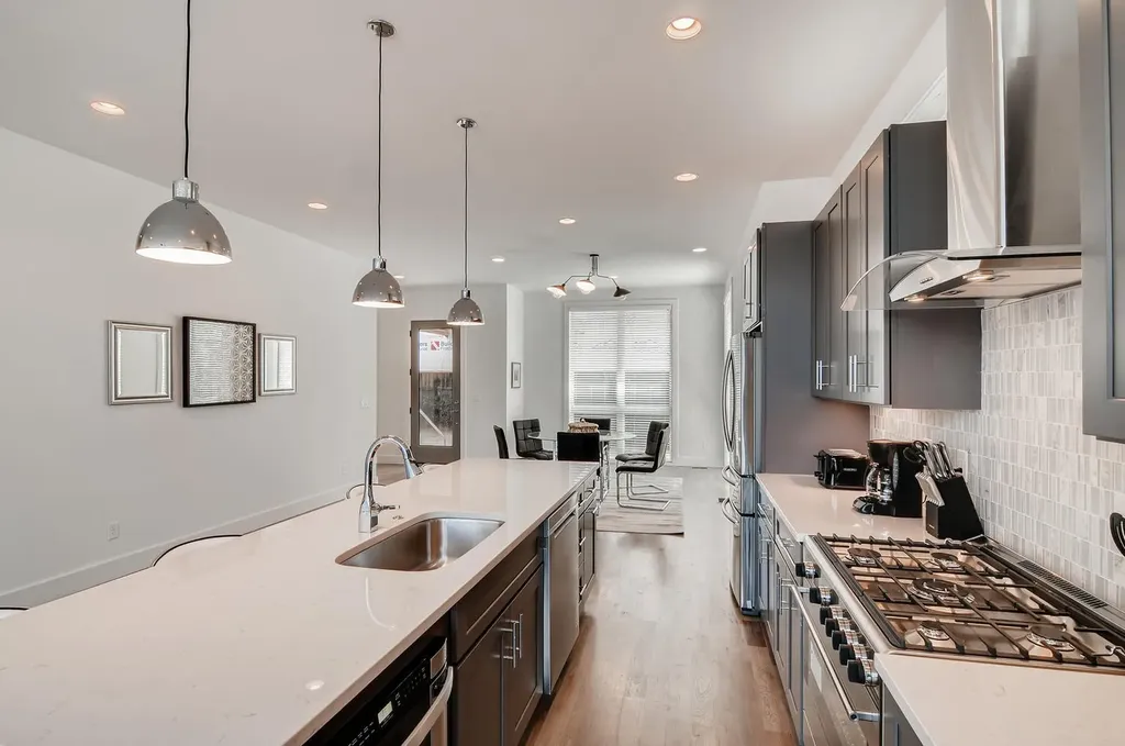2725 Westwood Drive Nashville TN 37204