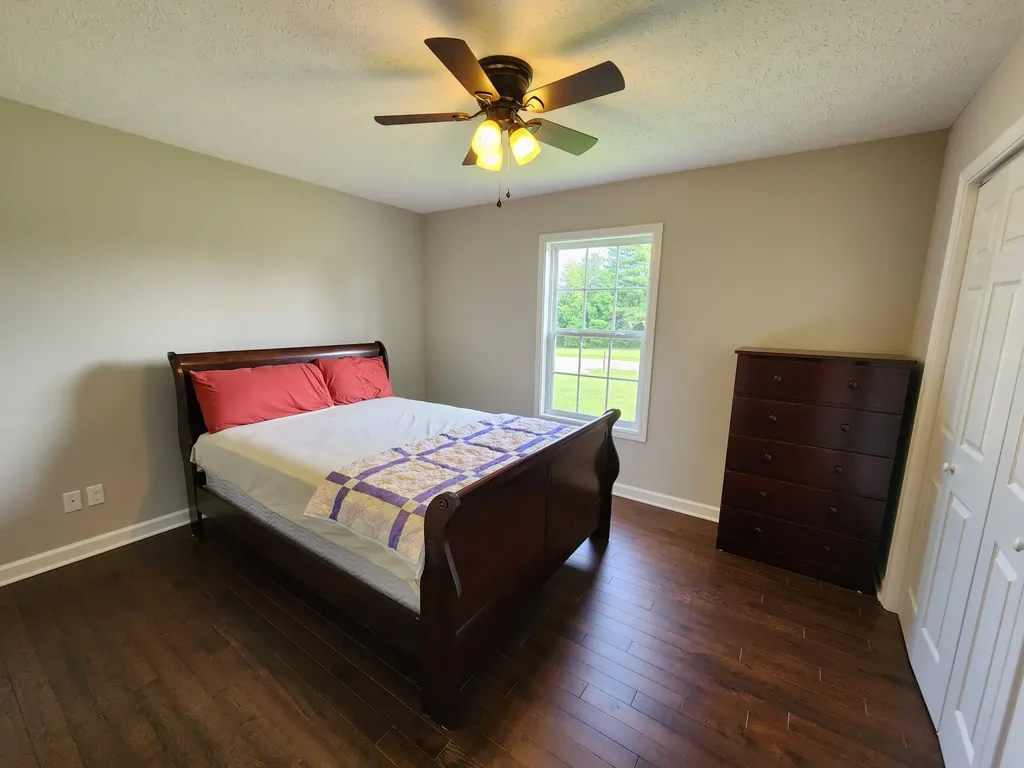 4574 Long Creek Road Lafayette TN 37083