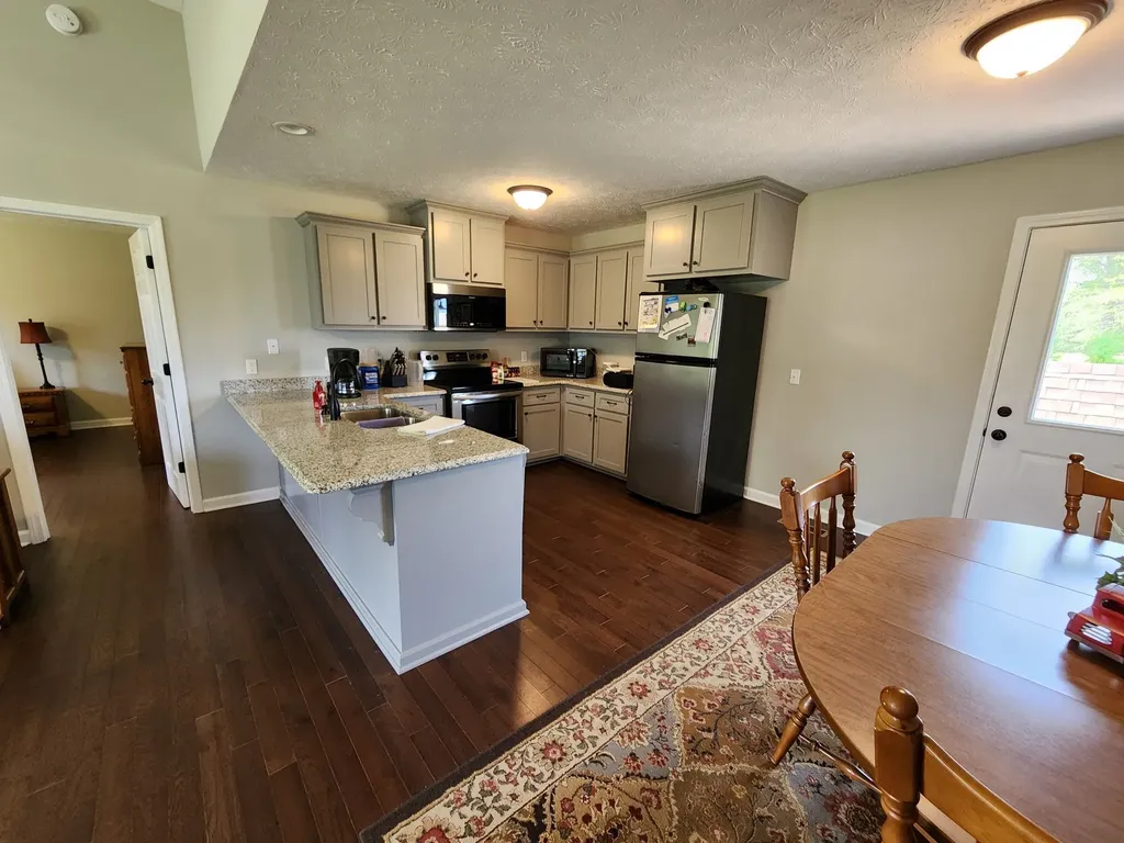 4574 Long Creek Road Lafayette TN 37083