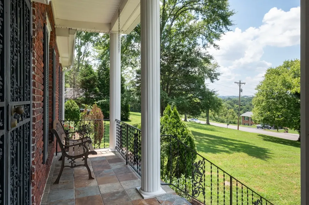 237 Craigmeade Drive Nashville TN 37214