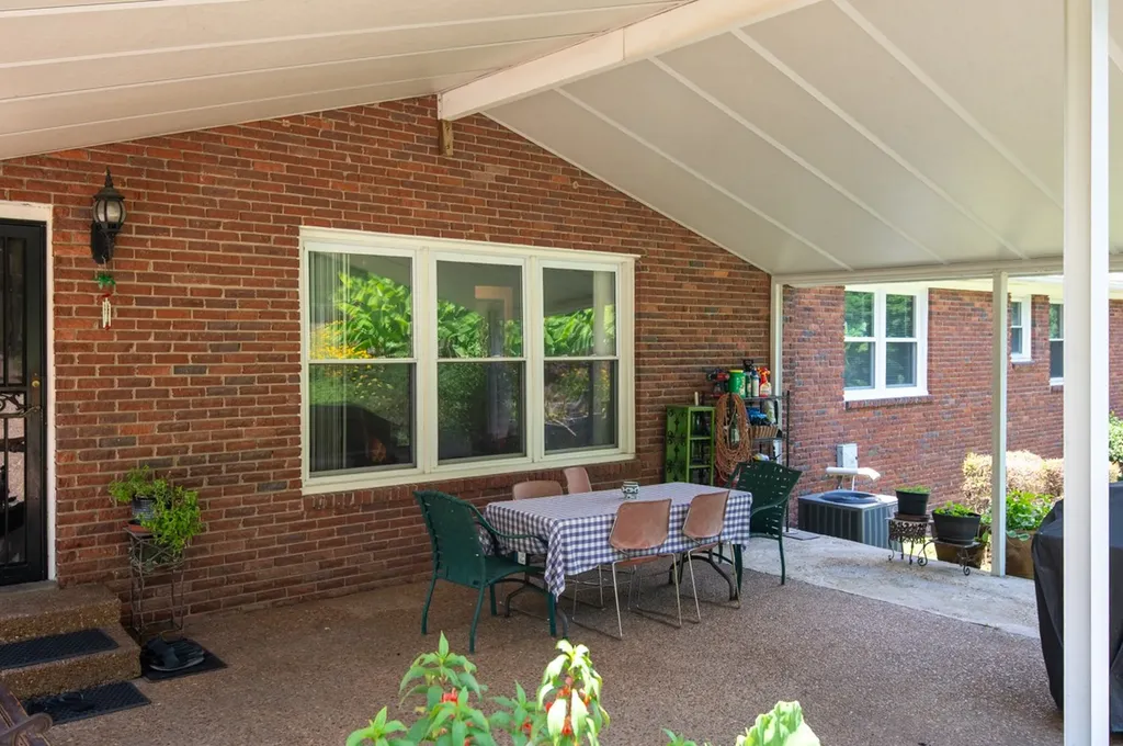 237 Craigmeade Drive Nashville TN 37214