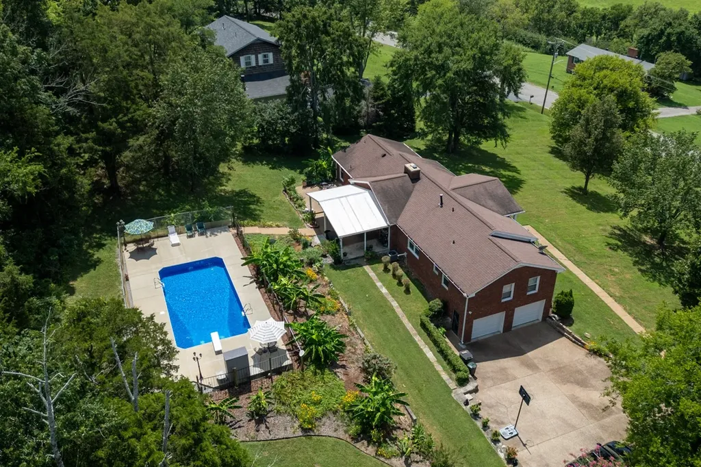 237 Craigmeade Drive Nashville TN 37214